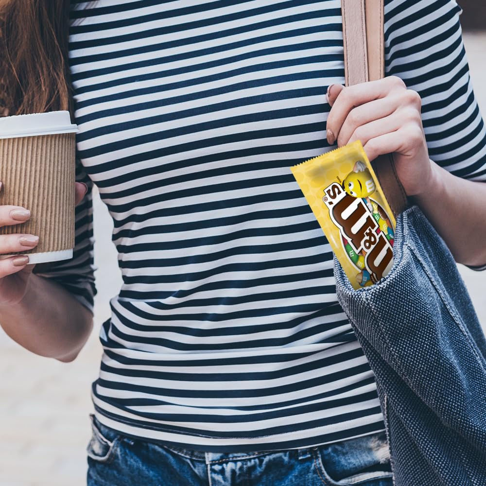 M&M'S, SNICKERS, 3 MUSKETEERS, SKITTLES & STARBURST Variety Pack Full Size Bulk Candy Assortment, 56.11 oz, 30 Bars - Image 8